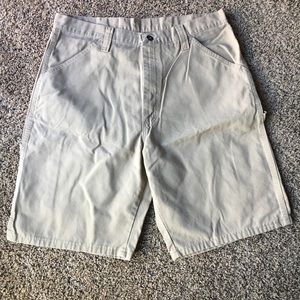 Men’s Wrangler khaki shorts